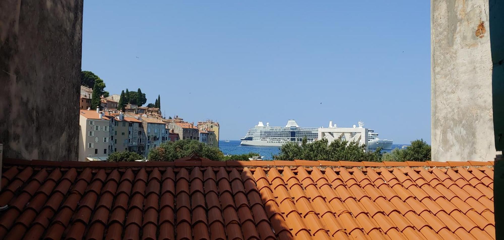 Apartman Delfin Rovinj Luaran gambar